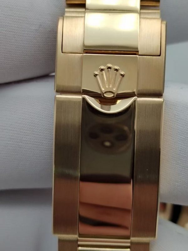 18K Gold Rolex Daytona 116508 - Image 6
